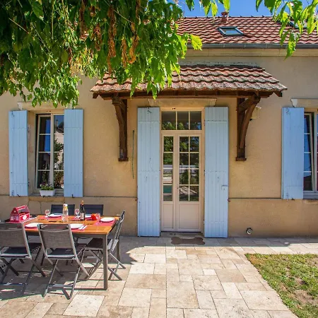 Cozy Haven W Pool Holiday home